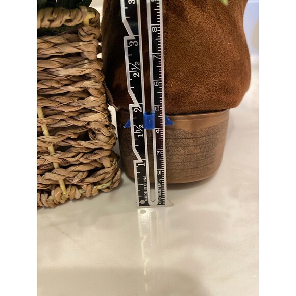 Time & Tru Boots Women Calf High Faux Suede Size 8 WIDE Block Heel Brown Bootie - Picture 10 of 12